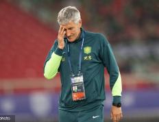 包含北京国安主帅幽默调侃球员要严肃对待比赛的词条